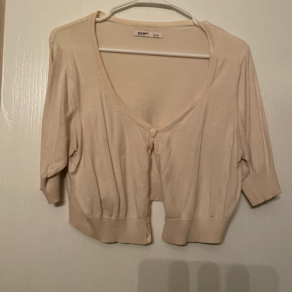 Old Navy 3/4 sleeve cardigan. Crop top. Cream color. Size L.